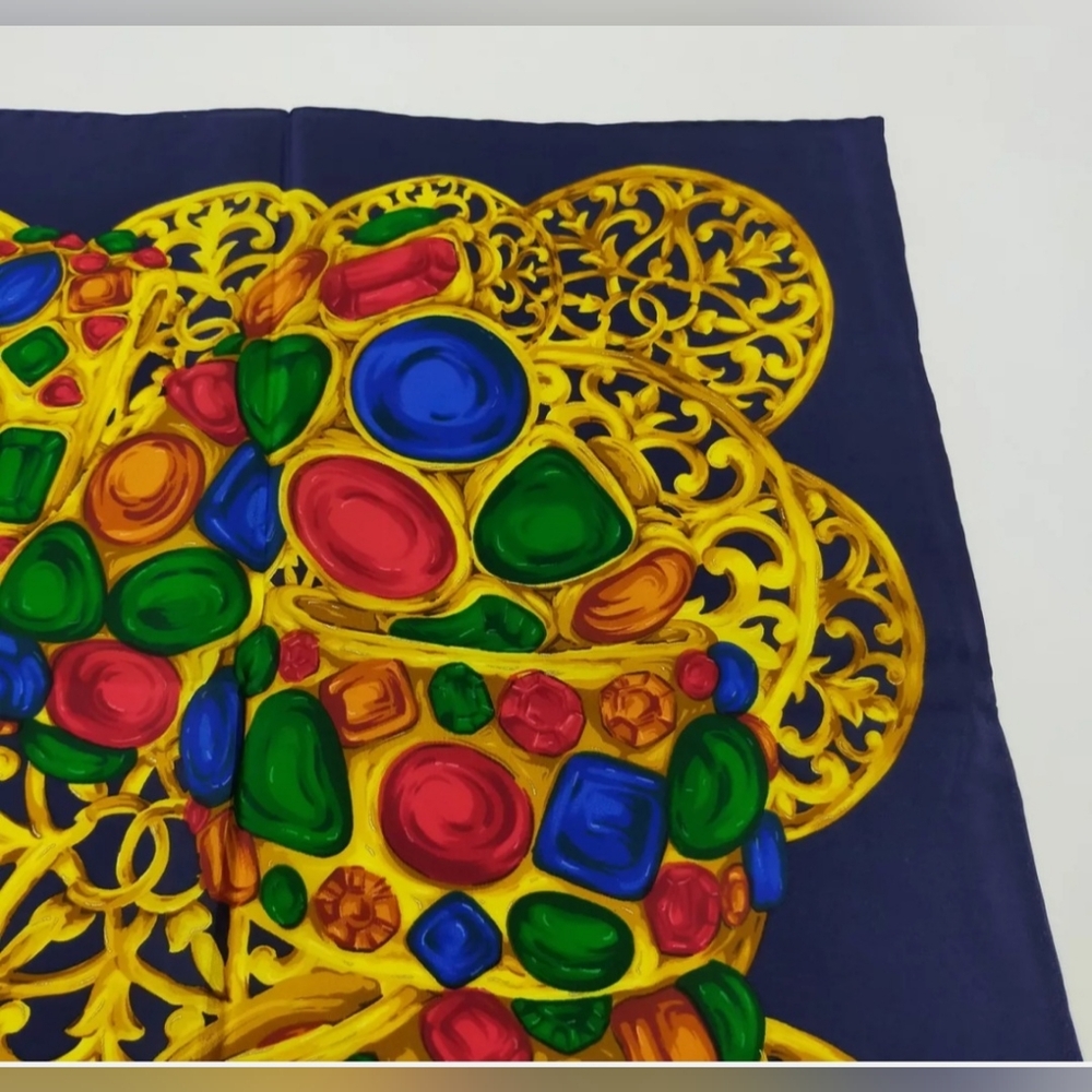 🔥NWOT Chanel Bijoux 100% Silk Multicolor Gem Scarf With Box - Picture 10 of 10